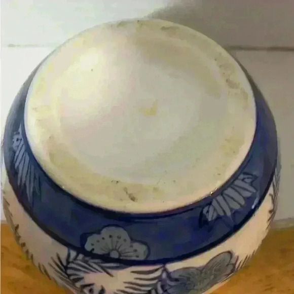 Vintage Chinese Ginger Jar (No Top) Or Bud Vase - Floral Pattern-3" Tall - Picture 3 of 3